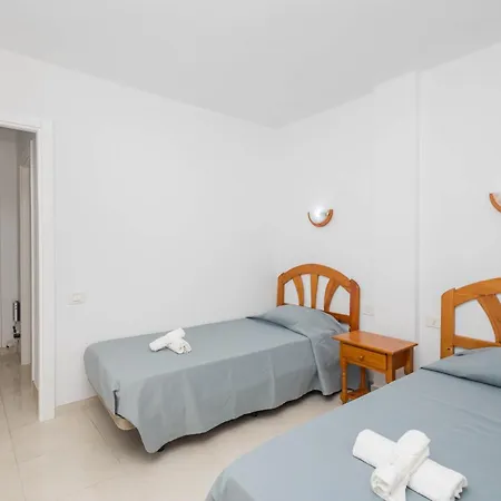 Arenas Cosy Flat - Balcony & Ac Apartment *