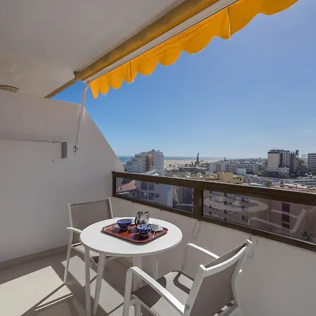 Lägenhet Arenas Cosy Flat - Balcony & Ac